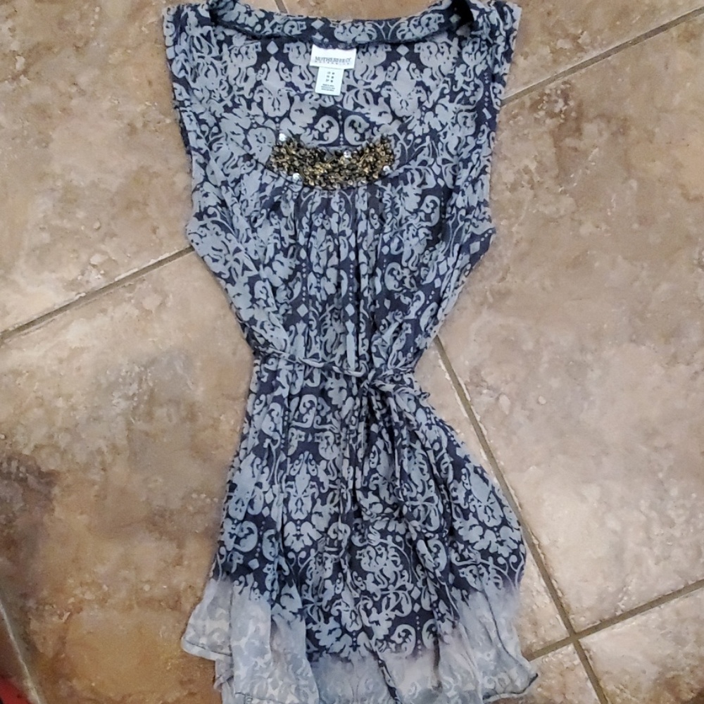 3/$15 Motherhood Maternity size M top